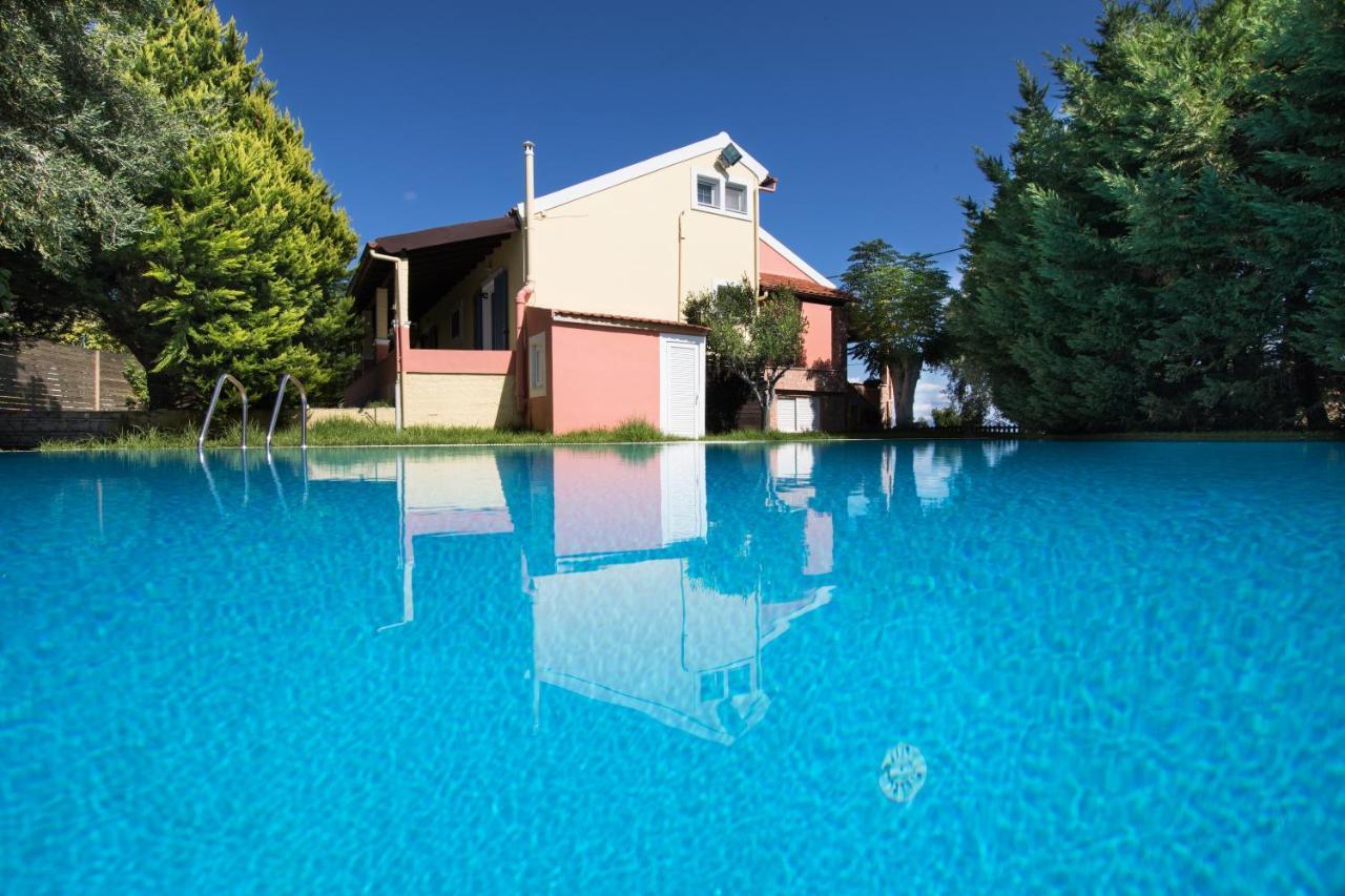 ペラマ Sea View Estate Heliosヴィラ エクステリア 写真